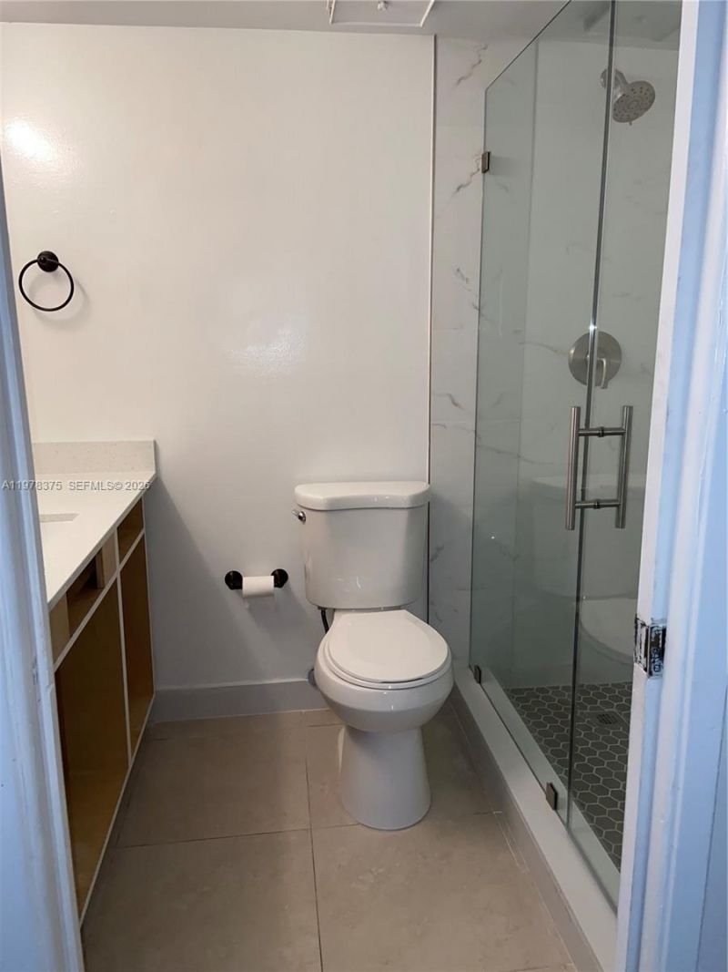 2740 W 62nd St , Unit 203, Hialeah, FL 33016 Photo