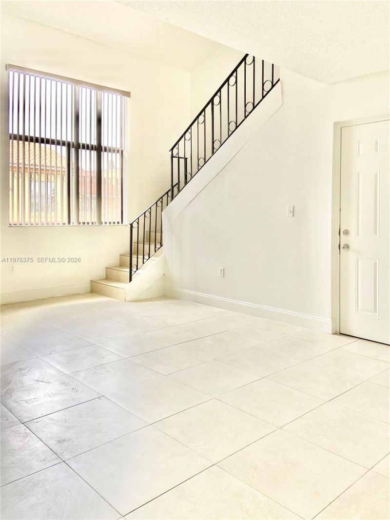 2740 W 62nd St , Unit 203, Hialeah, FL 33016 Photo
