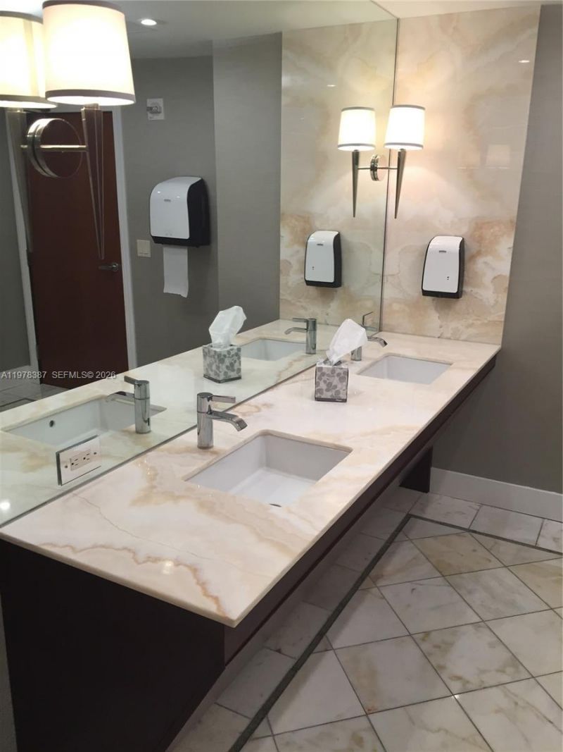 19667 Turnberry Way , Unit 15A, Aventura, FL 33180 Photo