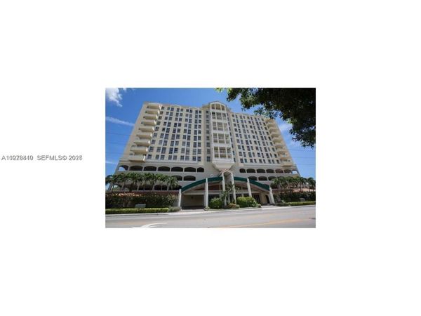 2351 Douglas Rd , Unit 801, Miami, FL 33145