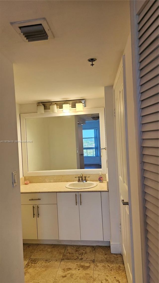 2351 Douglas Rd, Unit 801, Miami, FL 33145 Photo