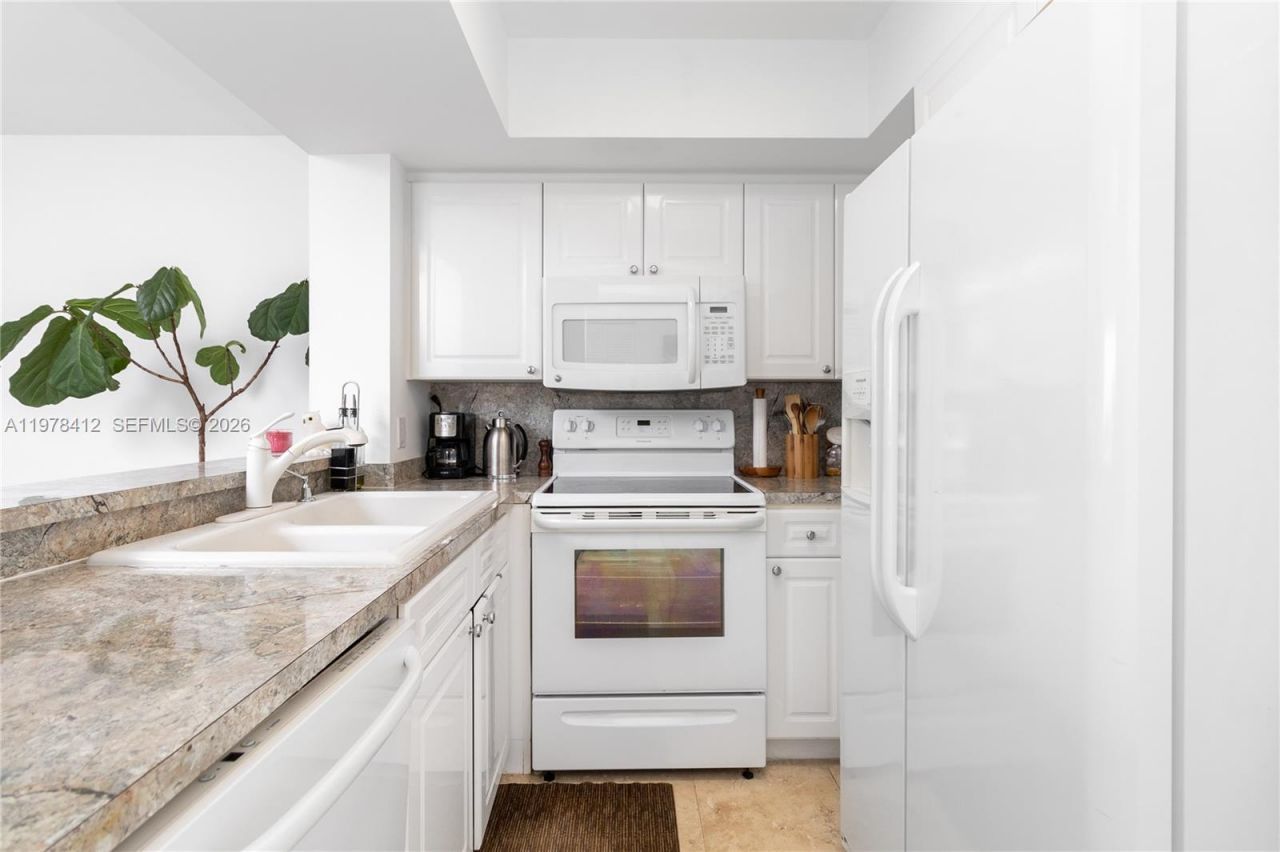 1800 Sunset Harbour Dr , Unit 809, Miami Beach, FL 33139 Photo