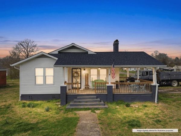 355 2ND St, Carbon Hill, AL 35549