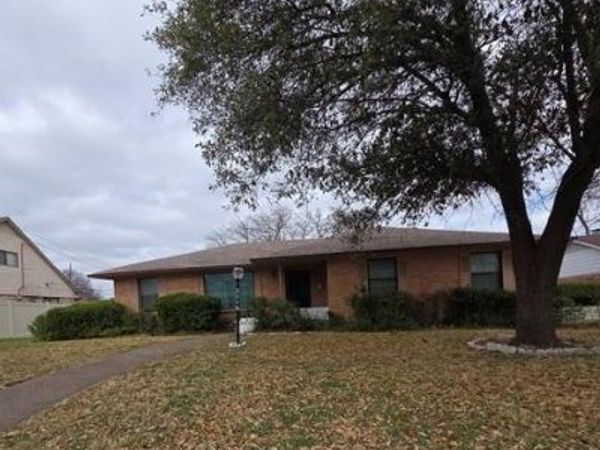 2214 Trinidad Drive, Dallas, TX 75232