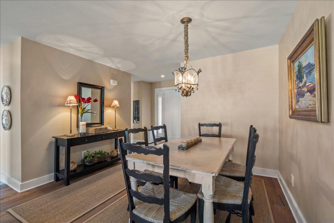 1949 Marsh Oak Lane Photo 15