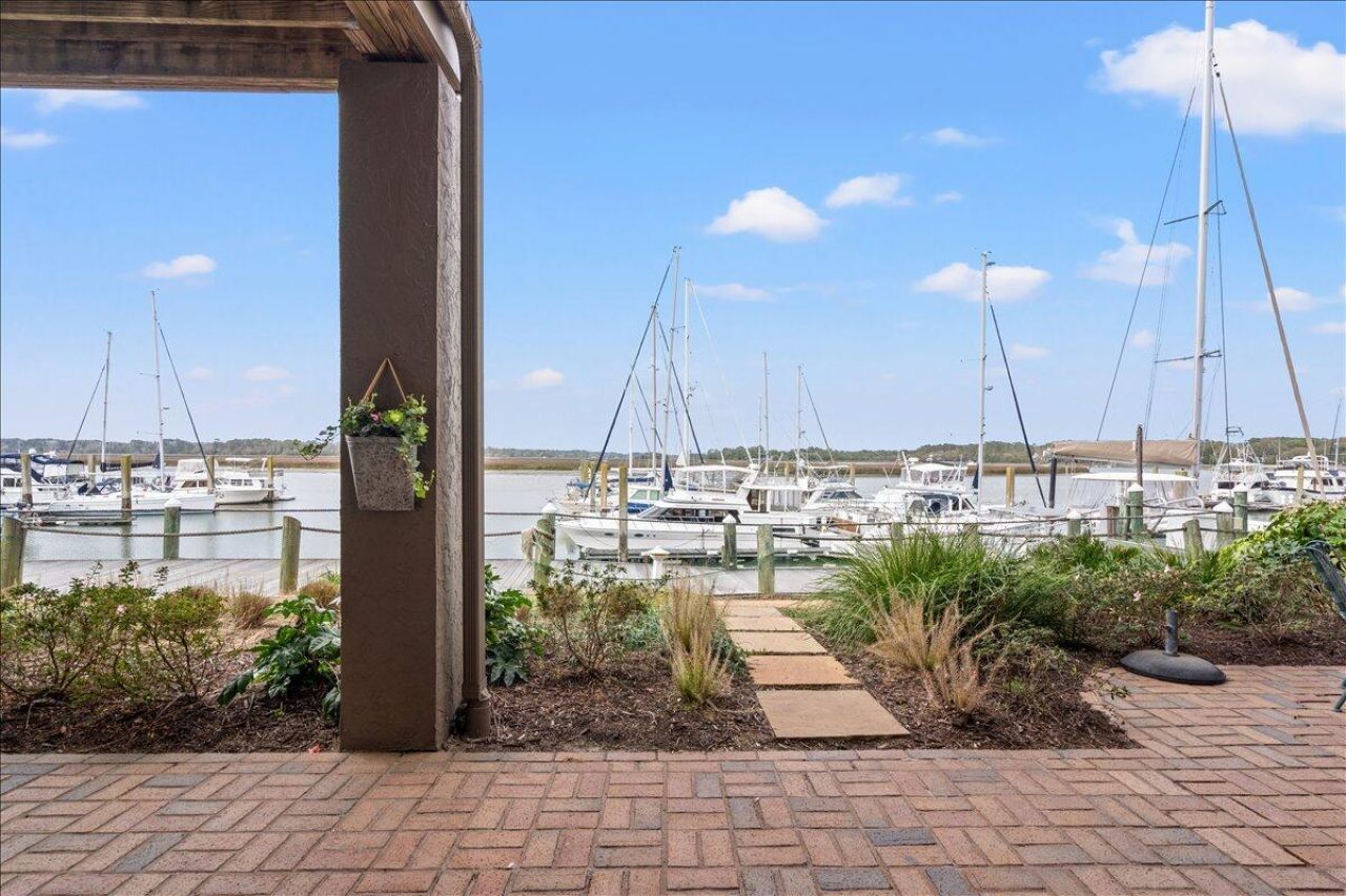 1949 Marsh Oak Lane Photo 20