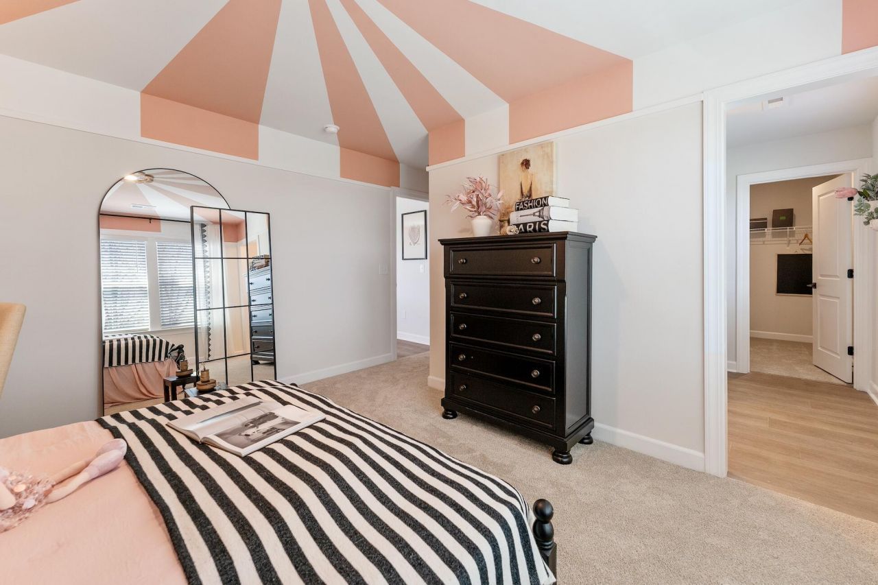 74 Crosswick Street Photo 17