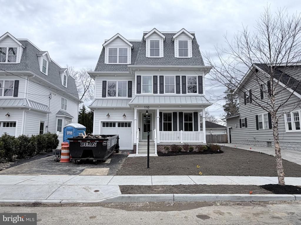 110 AVONDALE AVE. Haddonfield, NJ 08033