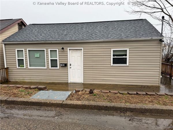 1303 Fletcher Avenue, Dunbar, WV 25064