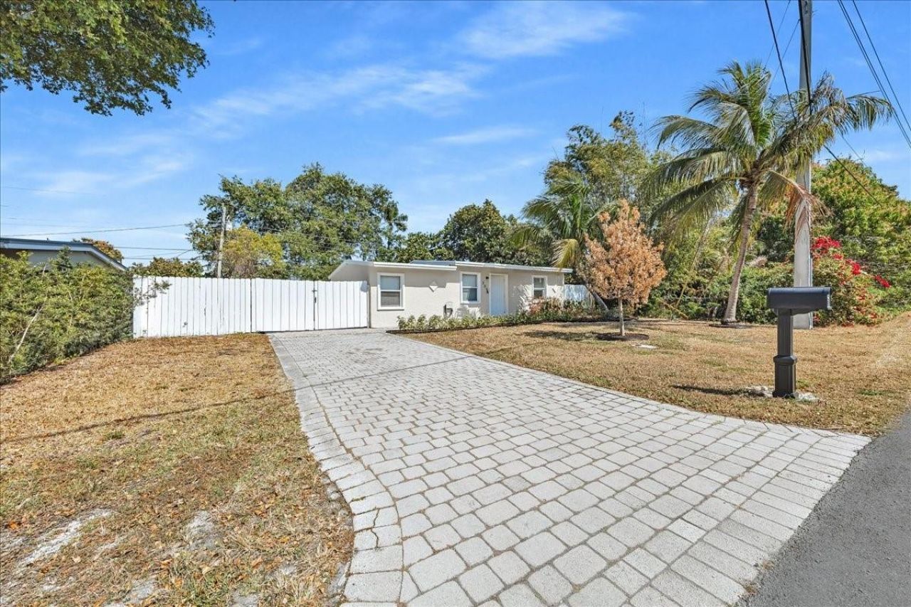 305 NE 8th Street, Pompano Beach, FL 33060 Photo