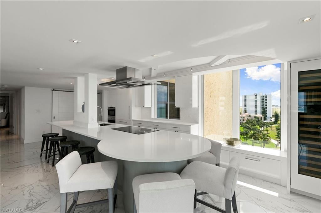 4001 Gulf Shore Blvd N, Unit 806, Naples, FL 34103 Photo