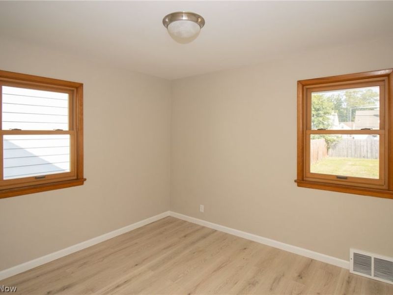 24791 Drakefield Avenue, Euclid, OH 44123 Photo 13