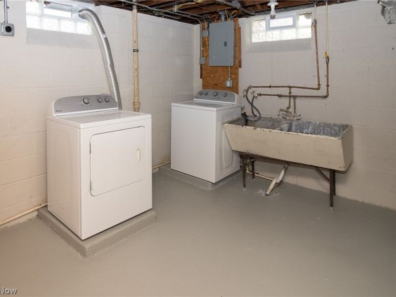 24791 Drakefield Avenue, Euclid, OH 44123 Photo 23