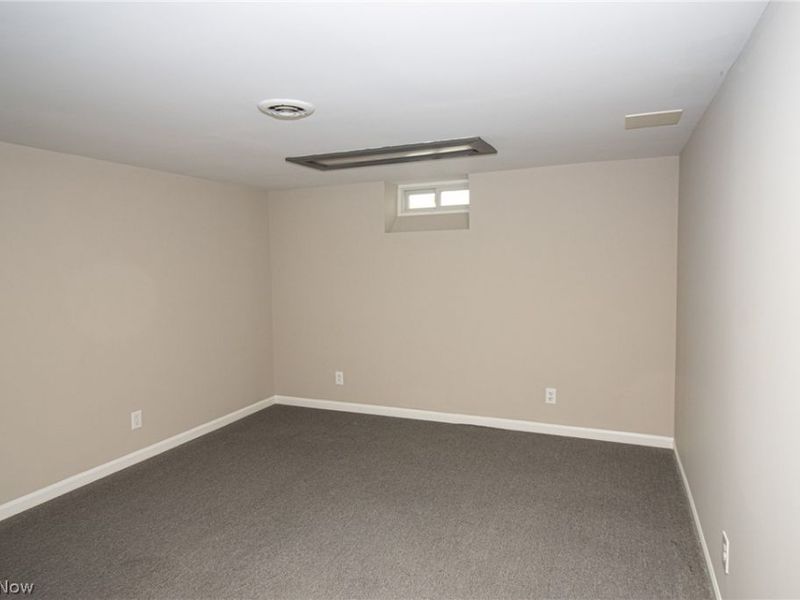 24791 Drakefield Avenue, Euclid, OH 44123 Photo 24