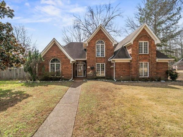 8673 BRACKENBURY CV, Memphis, TN 38016