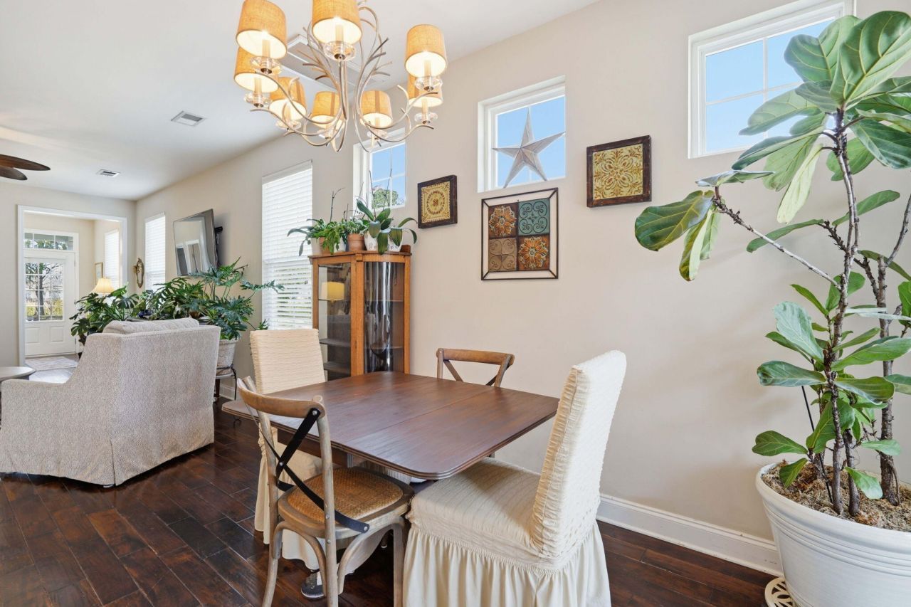 1065 Ashley Garden Boulevard Photo 10