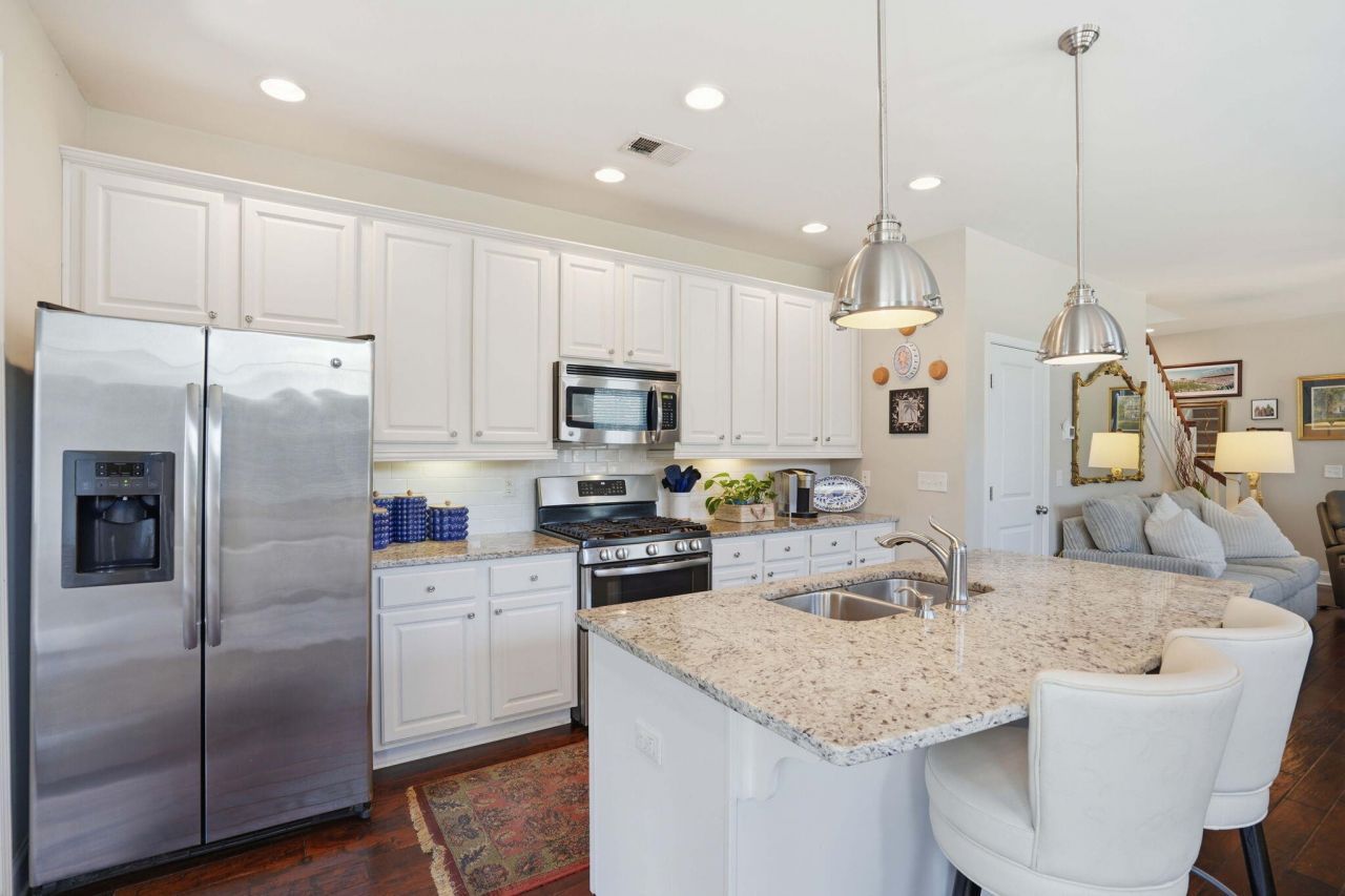 1065 Ashley Garden Boulevard Photo 11