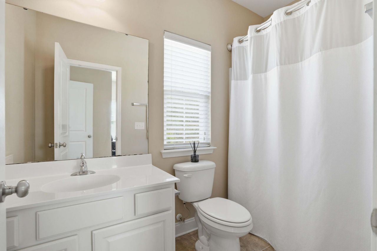 1065 Ashley Garden Boulevard Photo 20