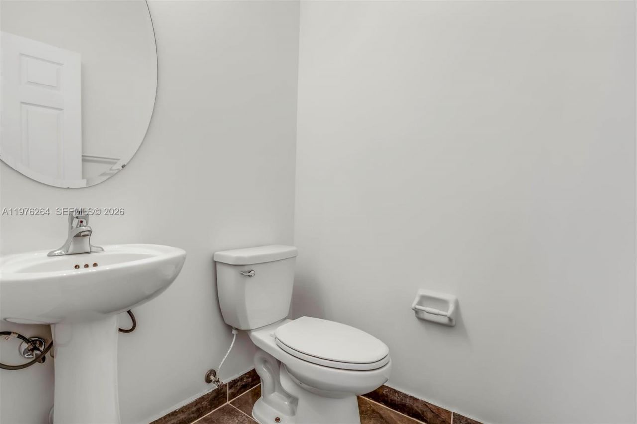 3440 W 100th Ter , Hialeah, FL 33018 Photo