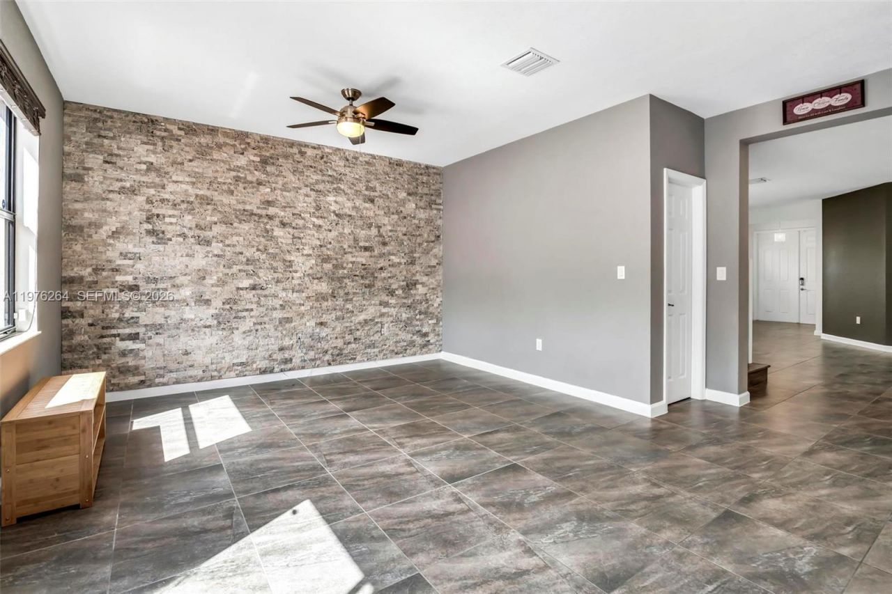 3440 W 100th Ter , Hialeah, FL 33018 Photo