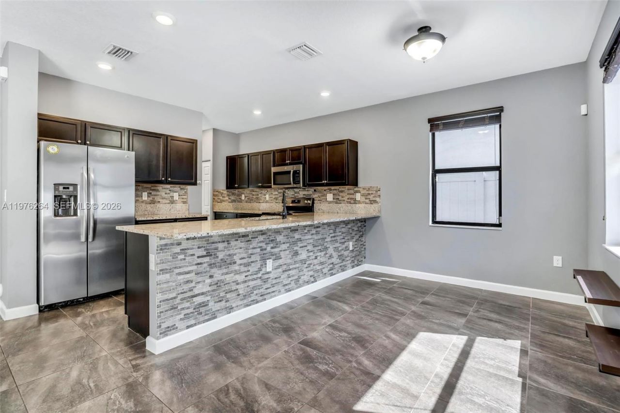 3440 W 100th Ter , Hialeah, FL 33018 Photo