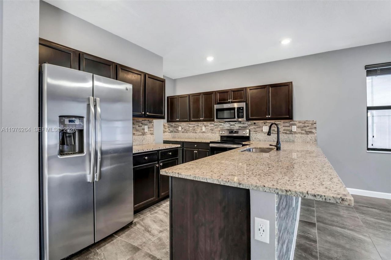 3440 W 100th Ter , Hialeah, FL 33018 Photo