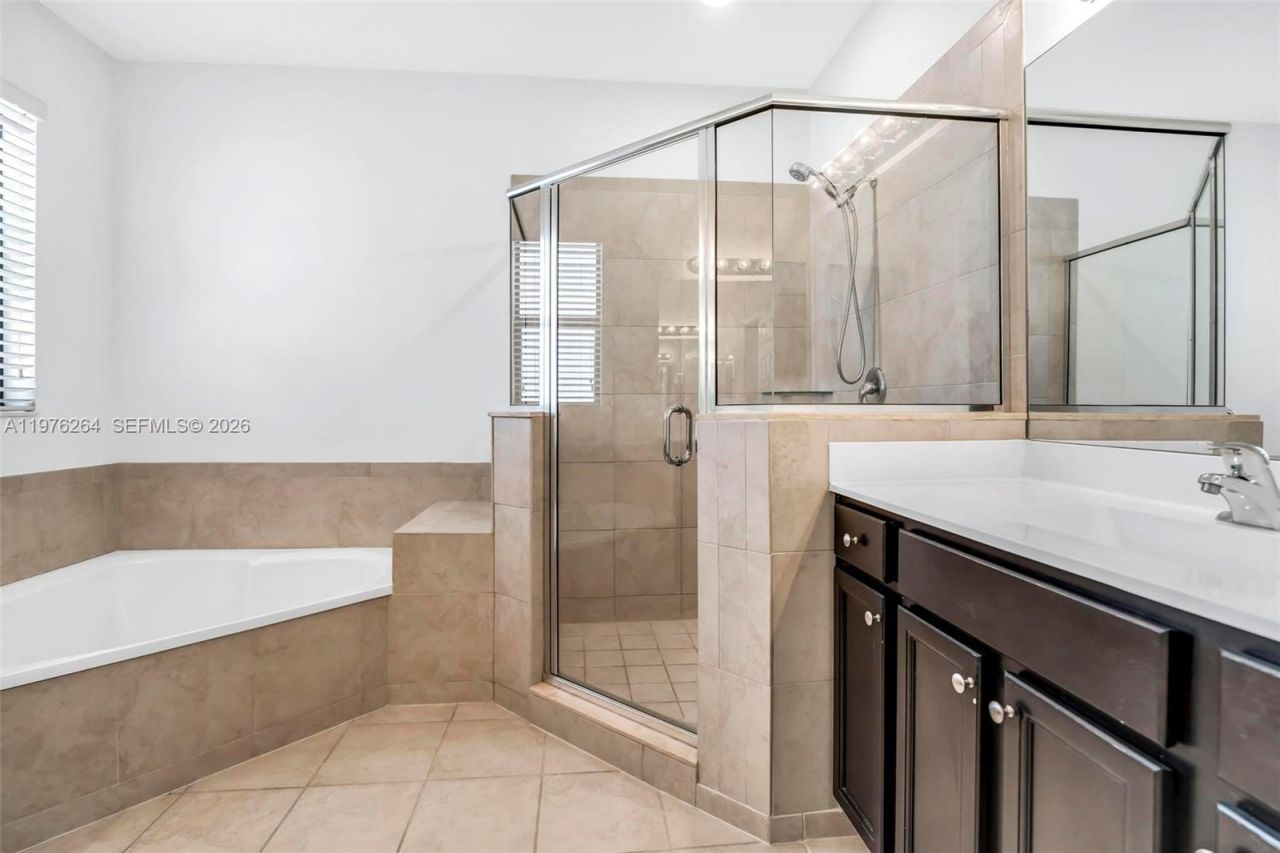 3440 W 100th Ter , Hialeah, FL 33018 Photo