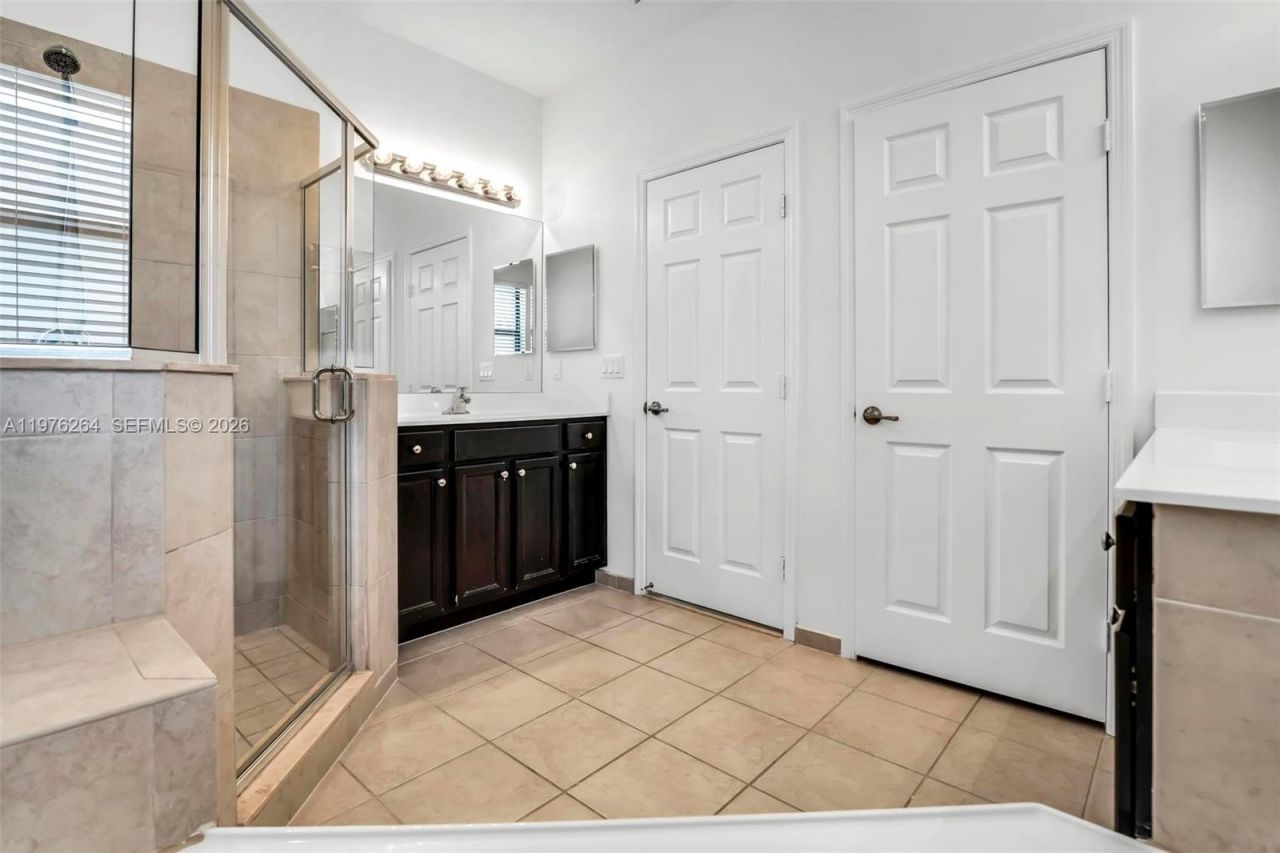 3440 W 100th Ter , Hialeah, FL 33018 Photo