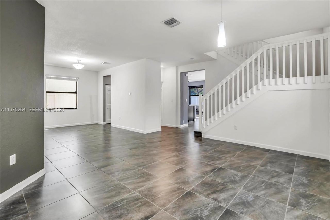 3440 W 100th Ter , Hialeah, FL 33018 Photo