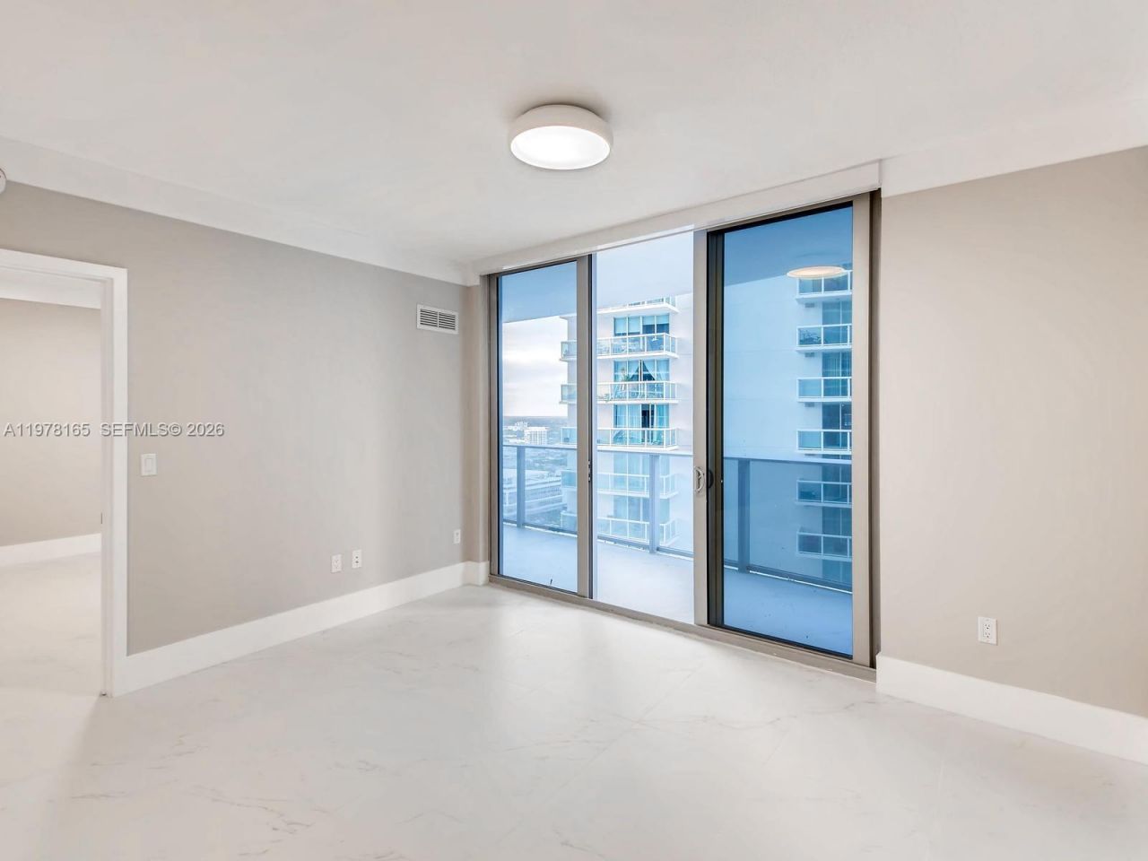 488 NE 18th St, Unit 2507, Miami, FL 33132 Photo