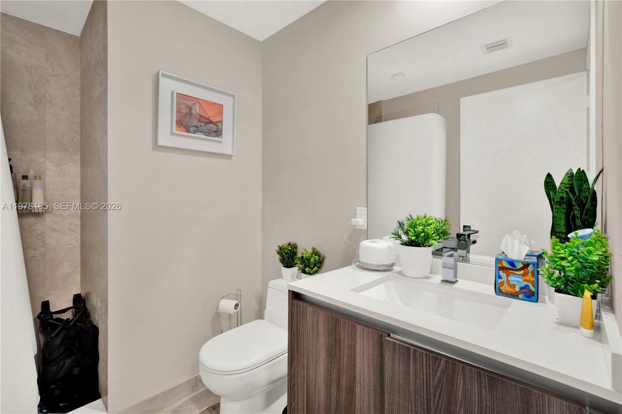 488 NE 18th St, Unit 2507, Miami, FL 33132 Photo