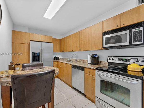 401 69th St, Unit 1206, Miami Beach, FL 33141