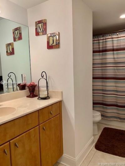 401 69th St , Unit 1206, Miami Beach, FL 33141 Photo