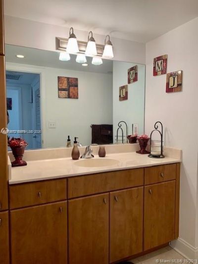 401 69th St , Unit 1206, Miami Beach, FL 33141 Photo