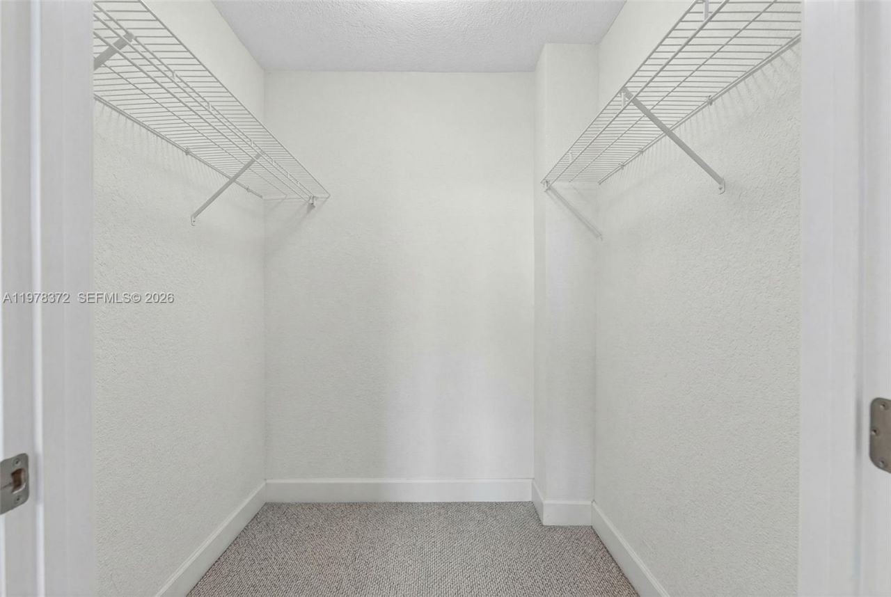 401 69th St, Unit 1206, Miami Beach, FL 33141 Photo