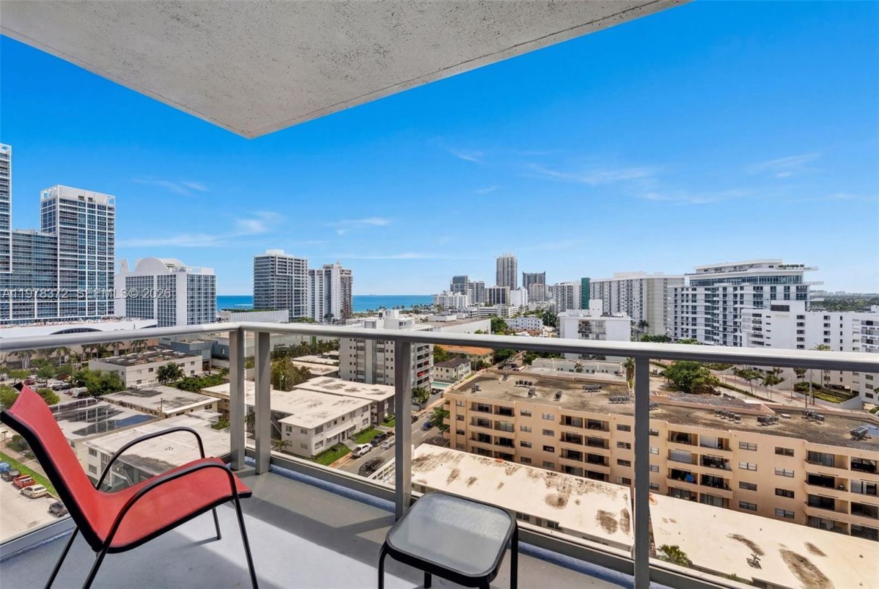 401 69th St, Unit 1206, Miami Beach, FL 33141 Photo