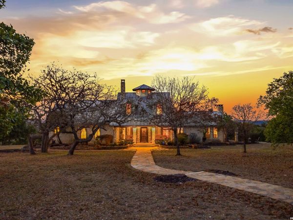 597 Krause, Pipe Creek, TX 78063