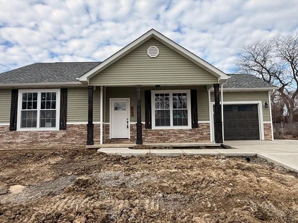 7456 Wilson Place, Merrillville, IN 46410
