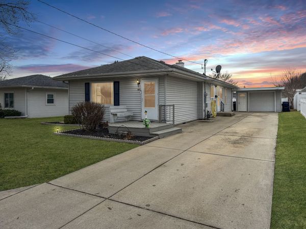 1107 Sanger Street , Ottawa, IL 61350