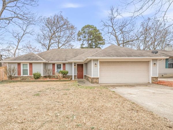 78 Rolling Oaks Drive, Maumelle, AR 72113