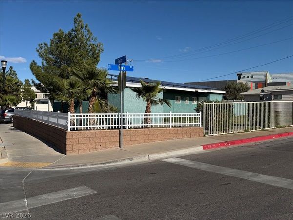 303 Tin Street , Henderson, NV 89015