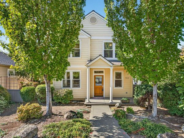 557 N Mountain Avenue, Ashland, OR 97520