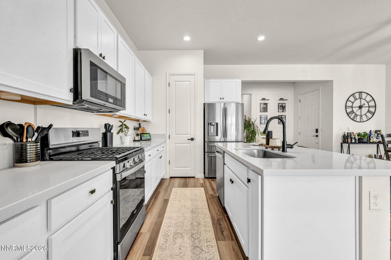 2469 Metolius Drive, Sparks, NV 89436 Photo