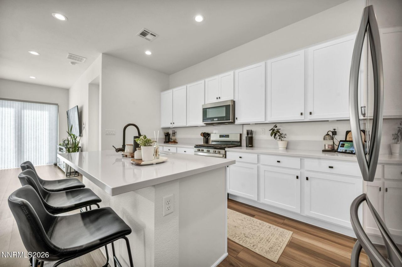 2469 Metolius Drive, Sparks, NV 89436 Photo