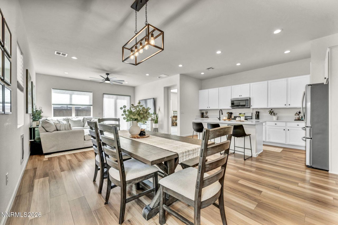 2469 Metolius Drive, Sparks, NV 89436 Photo