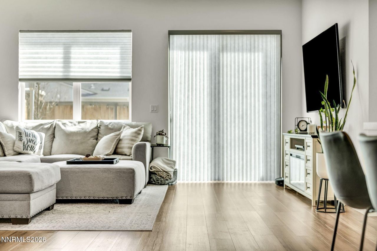 2469 Metolius Drive, Sparks, NV 89436 Photo