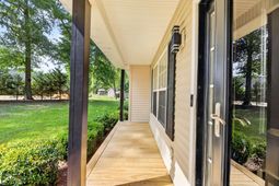 135 Litchfield Court photo 4