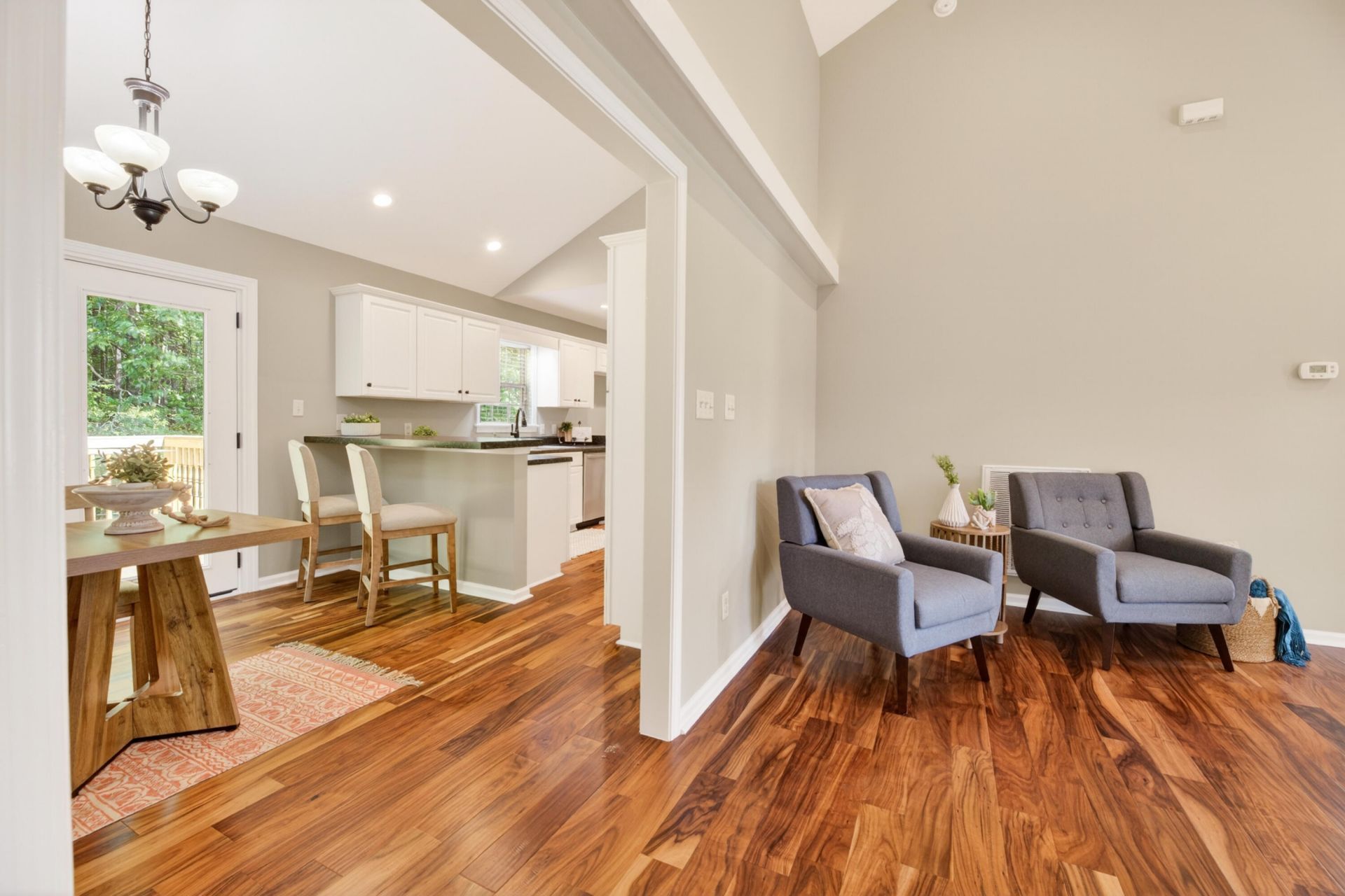 135 Litchfield Court Photo 24