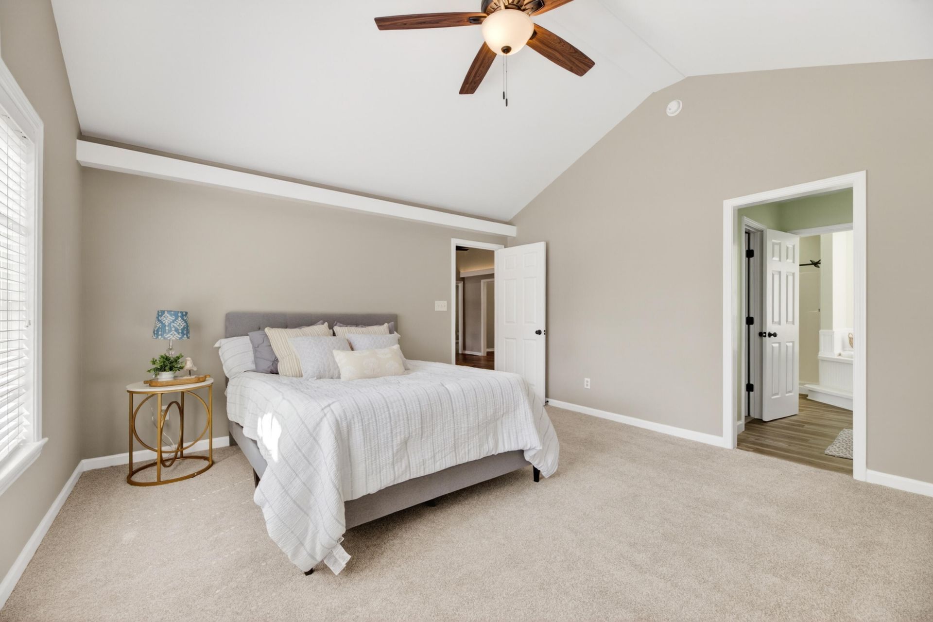 135 Litchfield Court Photo 27