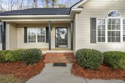 135 Litchfield Court photo 4